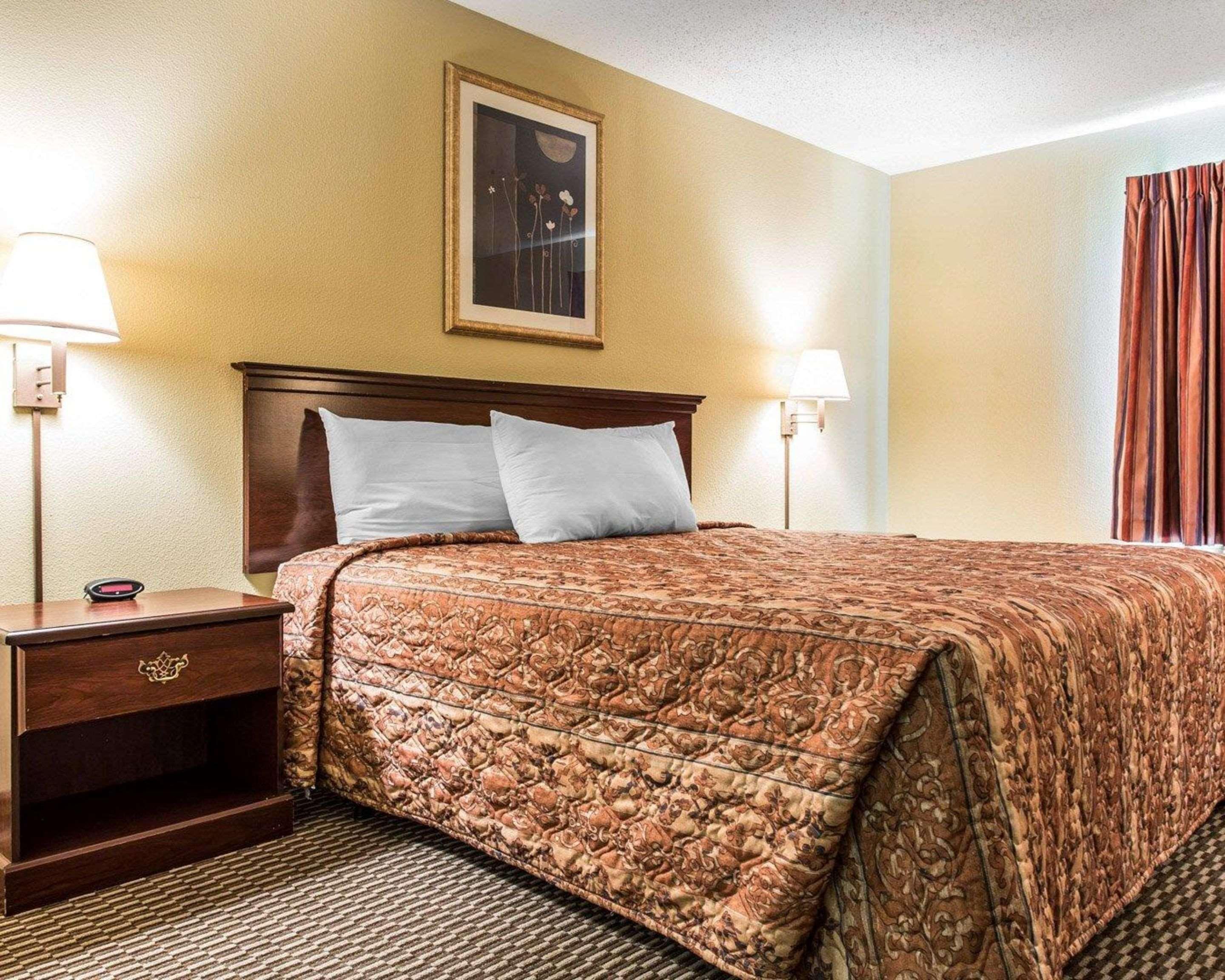 Rodeway Inn فوريست بارك المظهر الخارجي الصورة